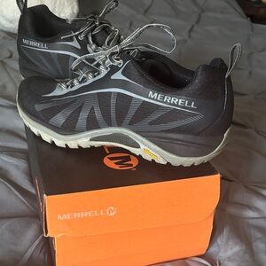 Merrell Women’s Gray and Black Athletic Shoes